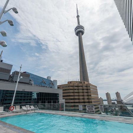 טורונטו Luxury Condo On Cn Tower מראה חיצוני תמונה