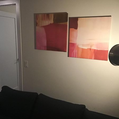 טורונטו Luxury Condo On Cn Tower מראה חיצוני תמונה