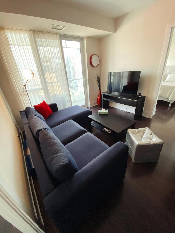טורונטו Luxury Condo On Cn Tower מראה חיצוני תמונה