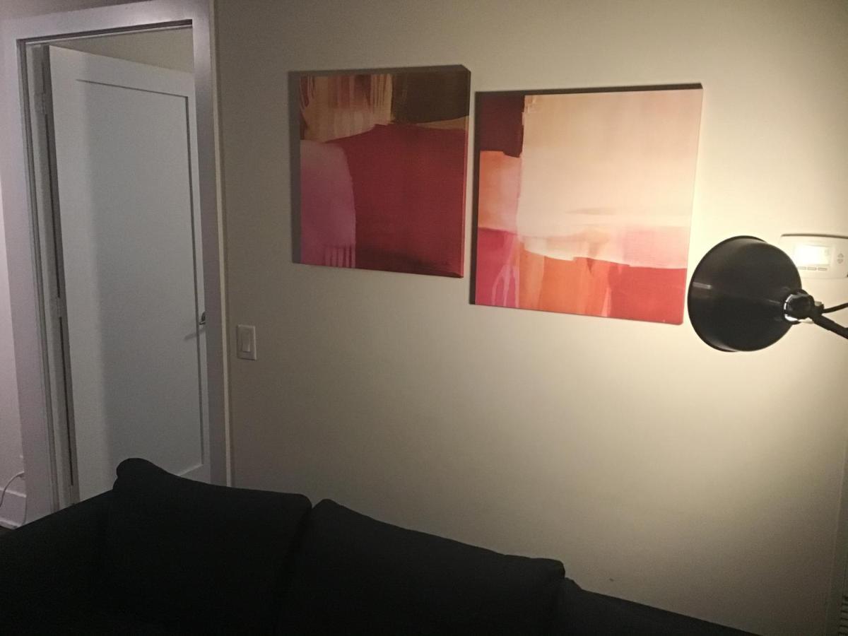 טורונטו Luxury Condo On Cn Tower מראה חיצוני תמונה