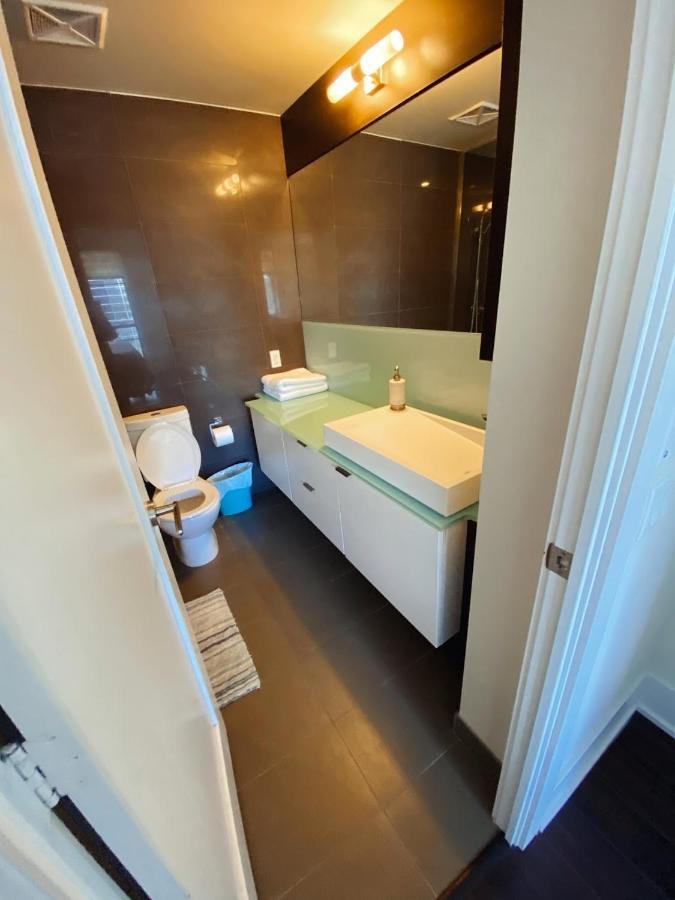 טורונטו Luxury Condo On Cn Tower מראה חיצוני תמונה