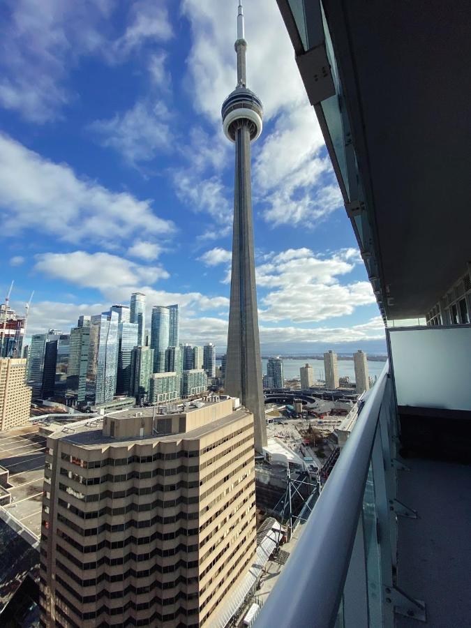 טורונטו Luxury Condo On Cn Tower מראה חיצוני תמונה
